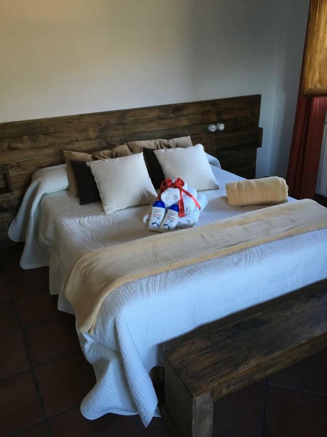 Las Estrebedes Casa Rural Guest House Caminomorisco Luaran gambar