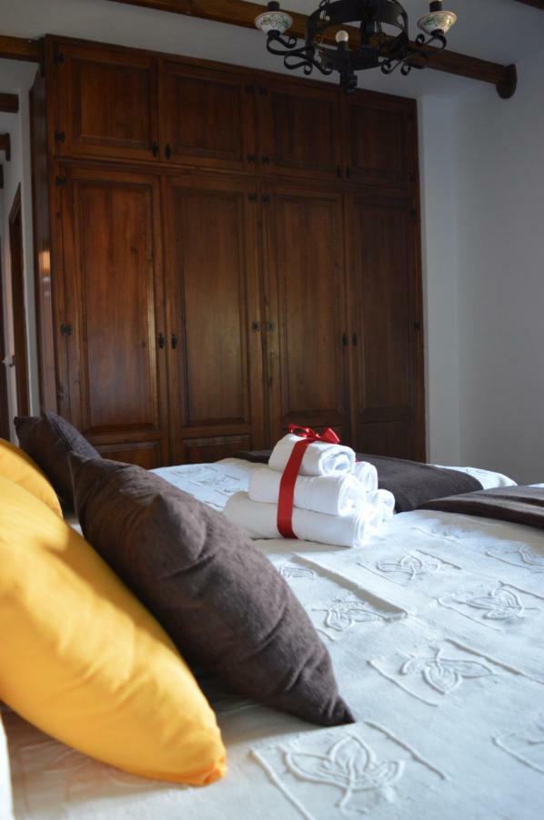Las Estrebedes Casa Rural Guest House Caminomorisco Luaran gambar