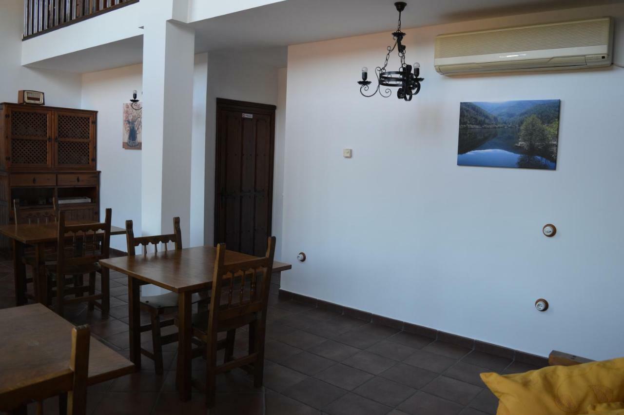Las Estrebedes Casa Rural Guest House Caminomorisco Luaran gambar
