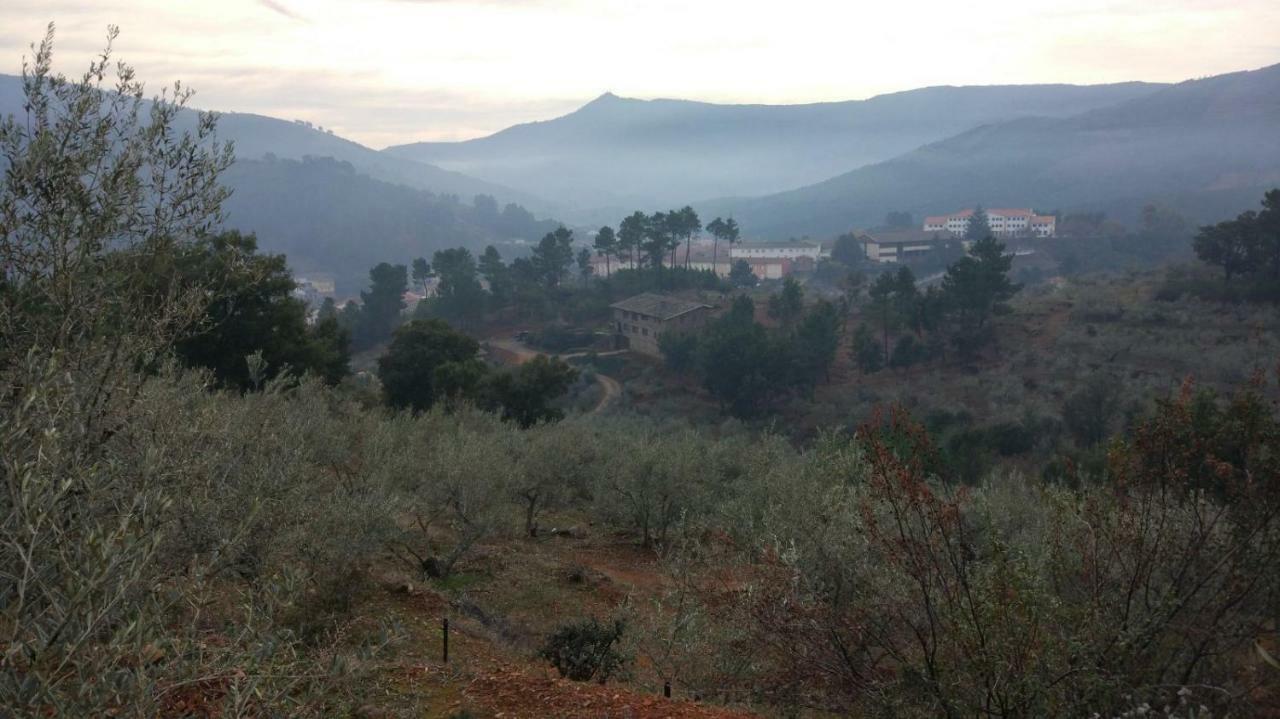 Las Estrebedes Casa Rural Guest House Caminomorisco Luaran gambar